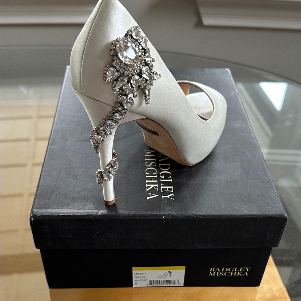 Badgley Mischka Ivory Embellished Heels